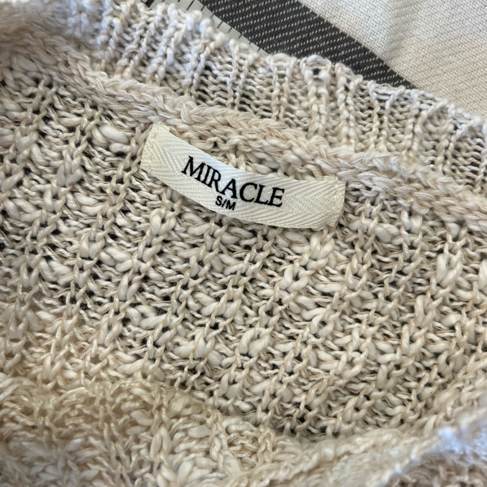 Miracle Sweater in Small EUC - Picture 4 of 7